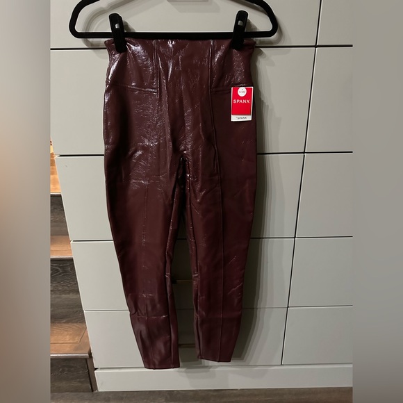 Spanx Faux Patent Leather Leggings Ruby BNWT Small Petite - Picture 3 of 9